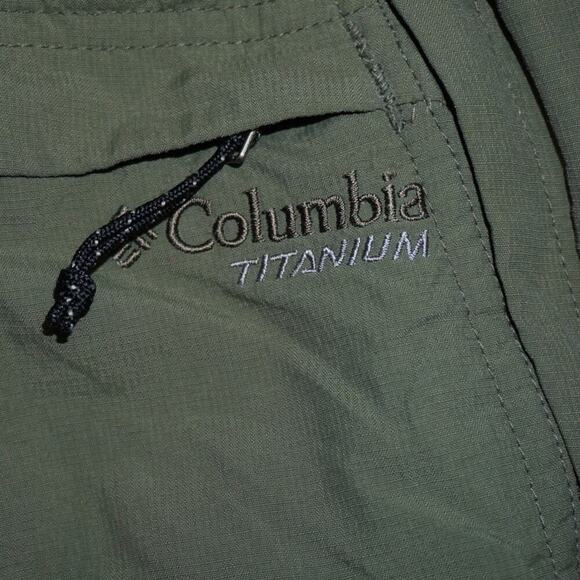 Columbia Titanium Cargo Hiking Shorts Men's XL Olive Green Nylon Utility Outdoor - Picture 4 of 4